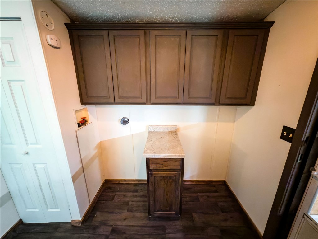 20566 Francis Drive Property Photo 12