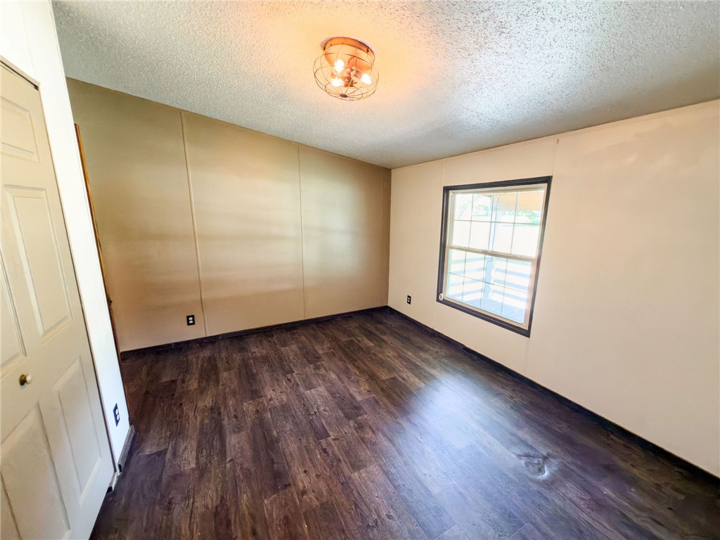 20566 Francis Drive Property Photo 14
