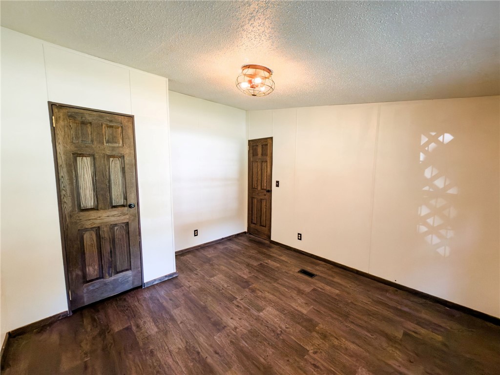 20566 Francis Drive Property Photo 17