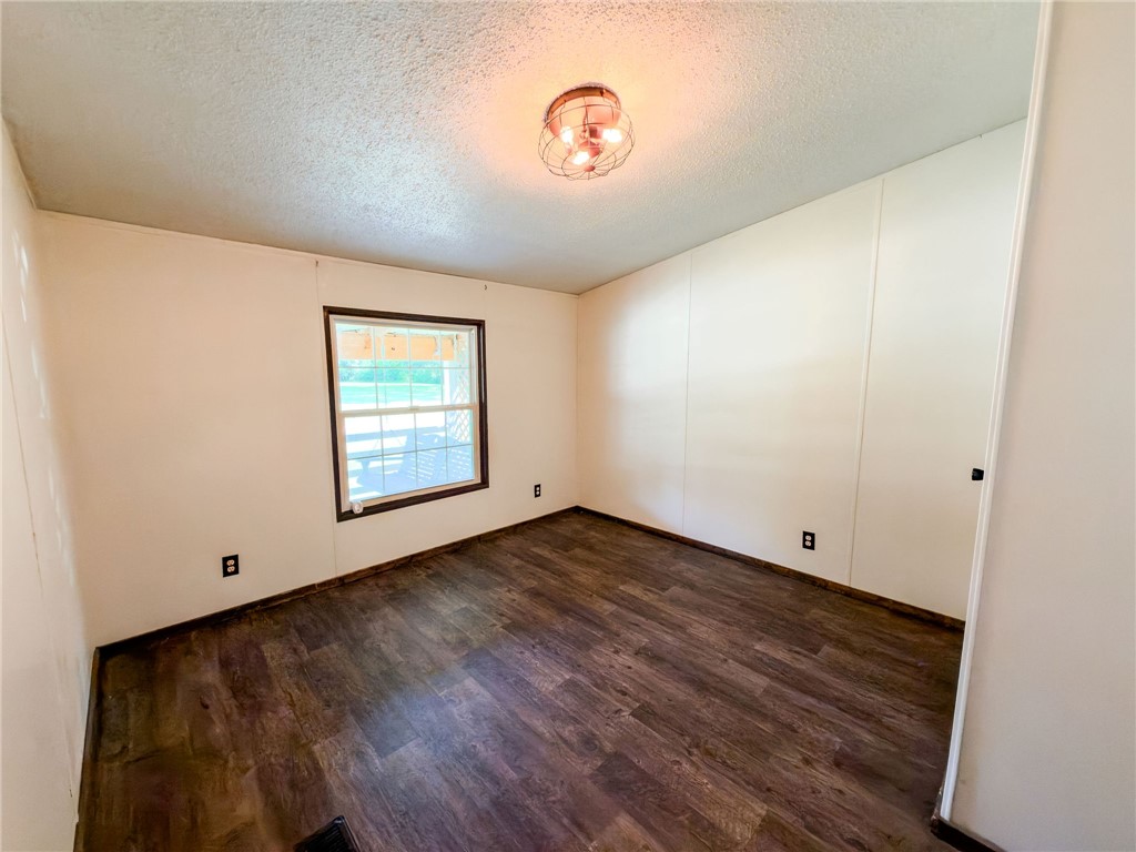 20566 Francis Drive Property Photo 18