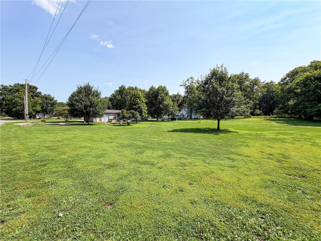 20566 Francis Drive Property Photo 28