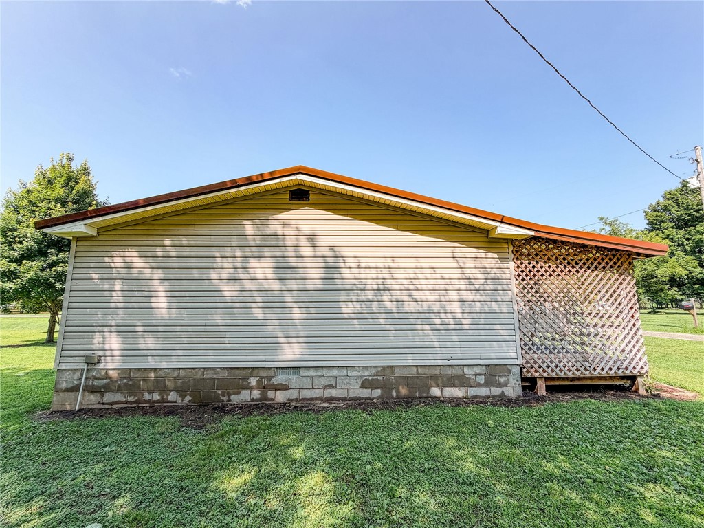 20566 Francis Drive Property Photo 38