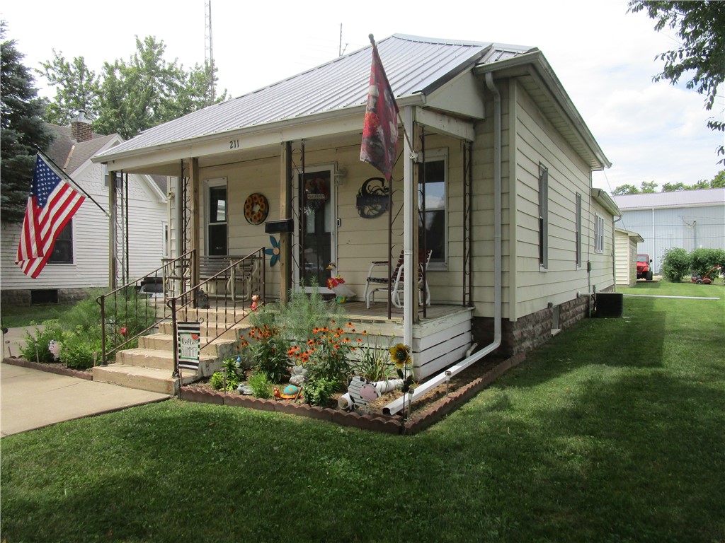 211 S State Street Property Photo 1