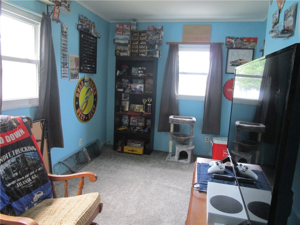 211 S State Street Property Photo 4