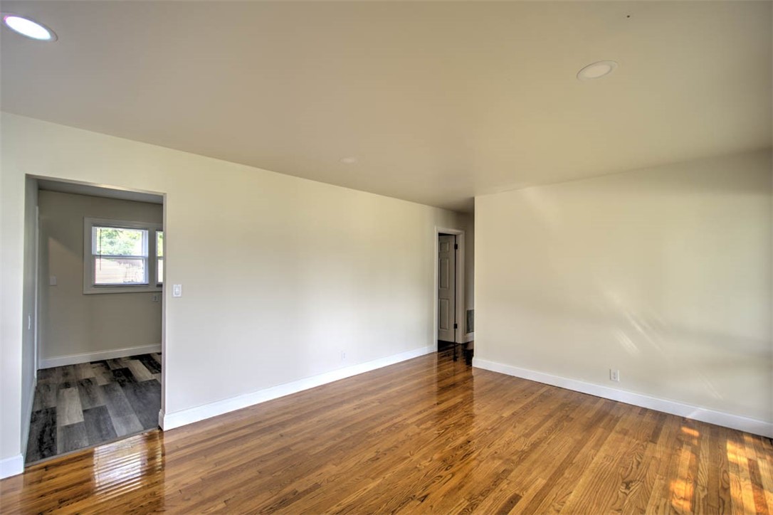 13 Crestview Drive Property Photo 8