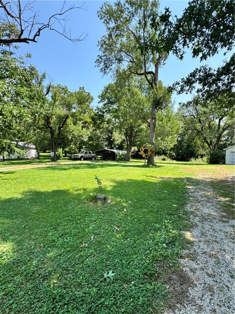 154 S Sunnyside Road Property Photo 2