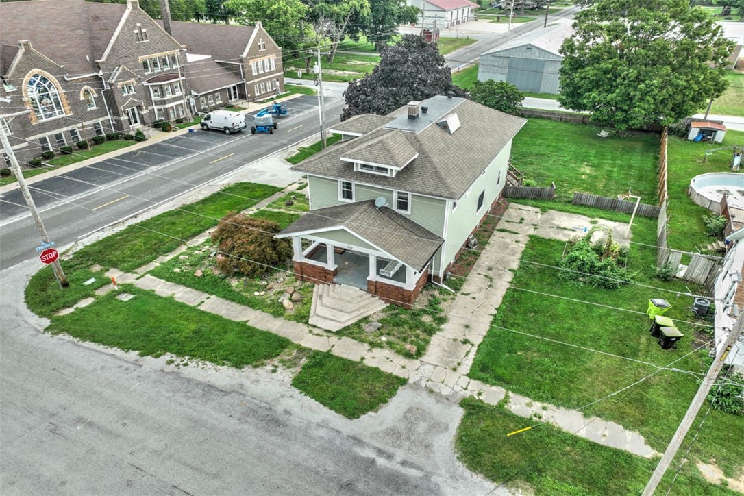 132 N Walnut Street Property Photo 3