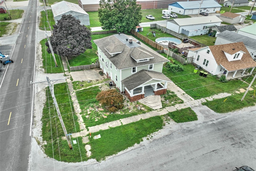 132 N Walnut Street Property Photo 4