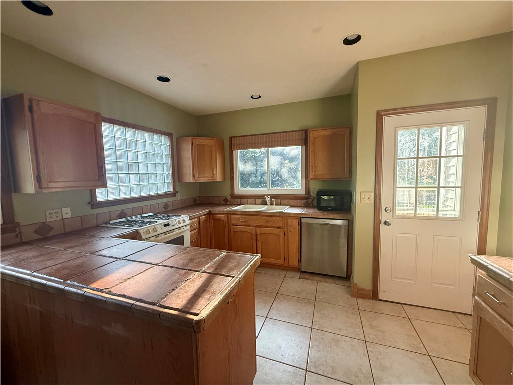 132 N Walnut Street Property Photo 17
