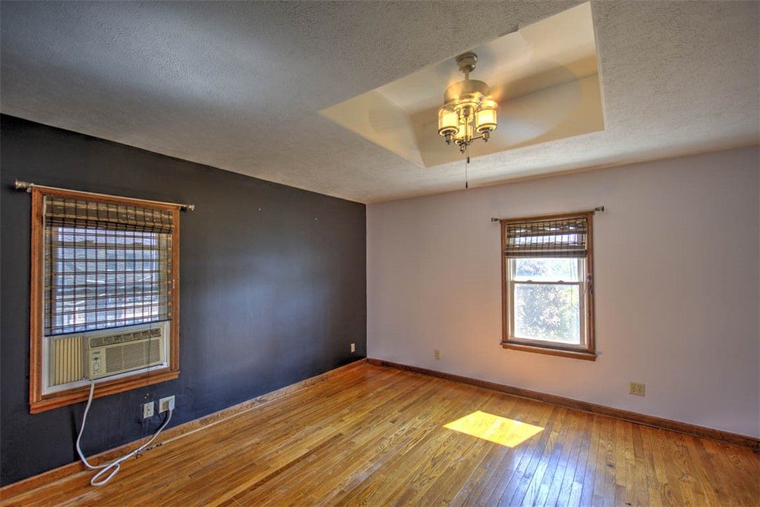 132 N Walnut Street Property Photo 23