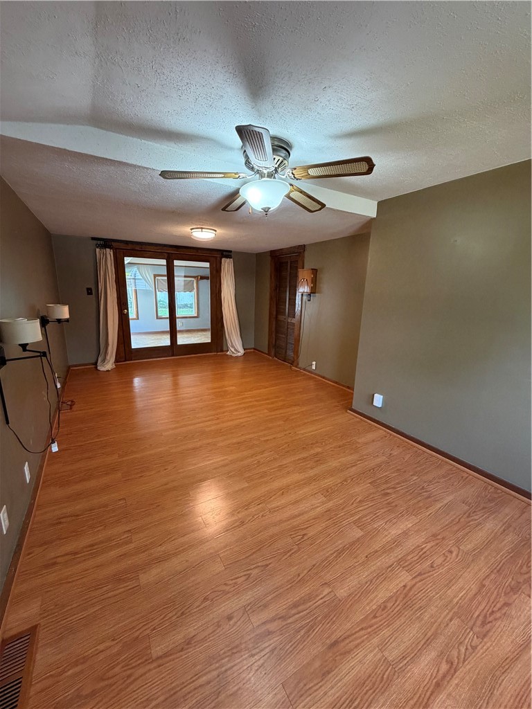 316 West Street Property Photo 14