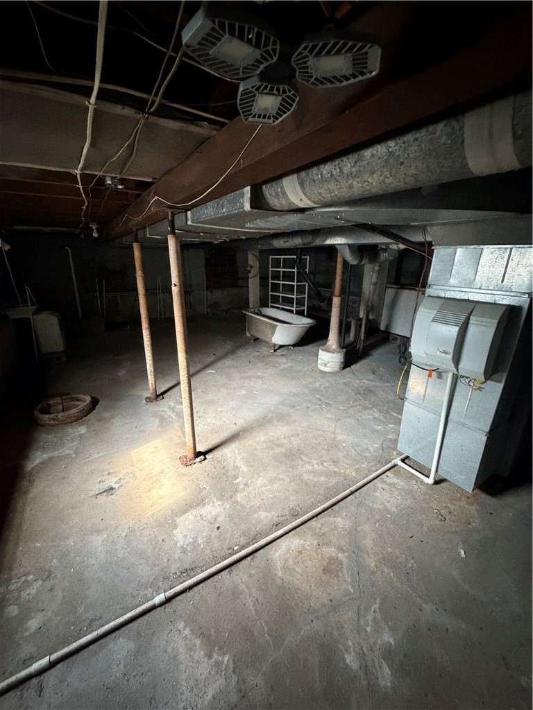 316 West Street Property Photo 28