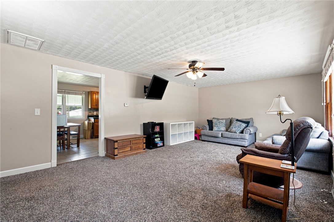 403 N Ohio Street Property Photo 4
