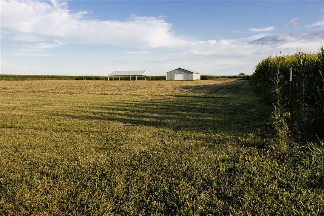 7165 Ridge Road Property Photo 8