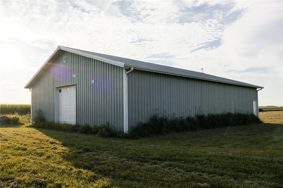 7165 Ridge Road Property Photo 12