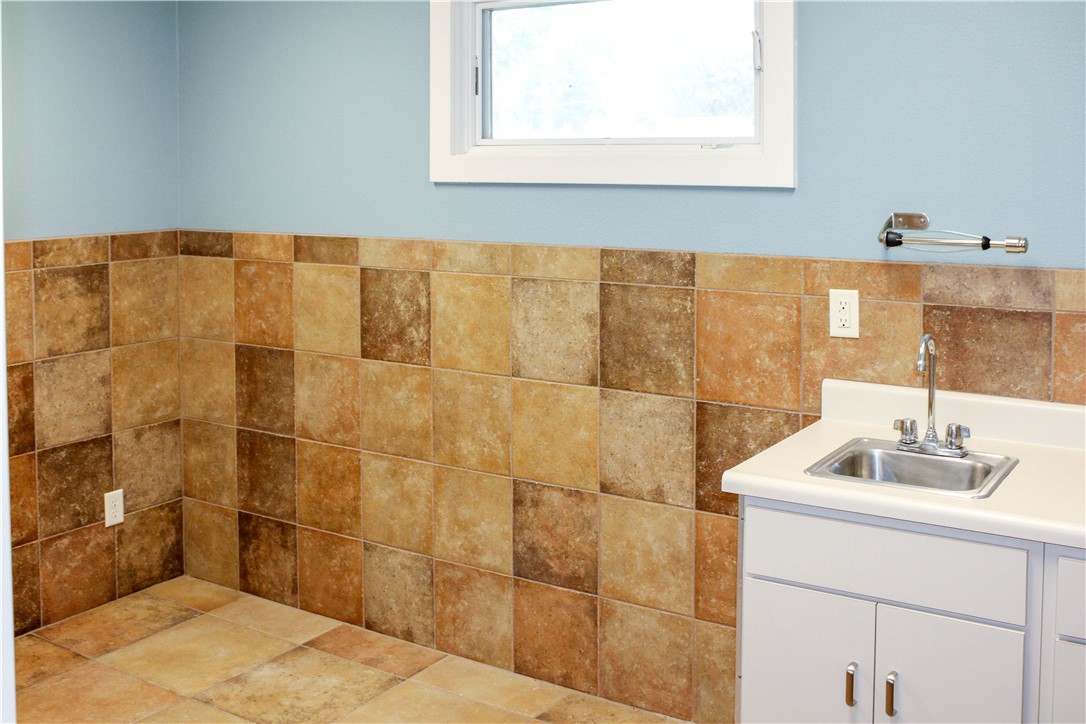 1915 18th Street Property Photo 7