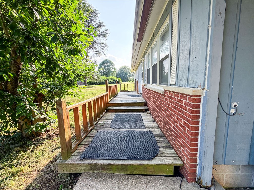16669 Donna Drive Property Photo 2