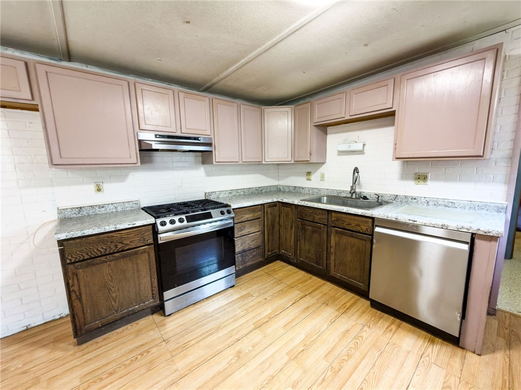 16669 Donna Drive Property Photo 7