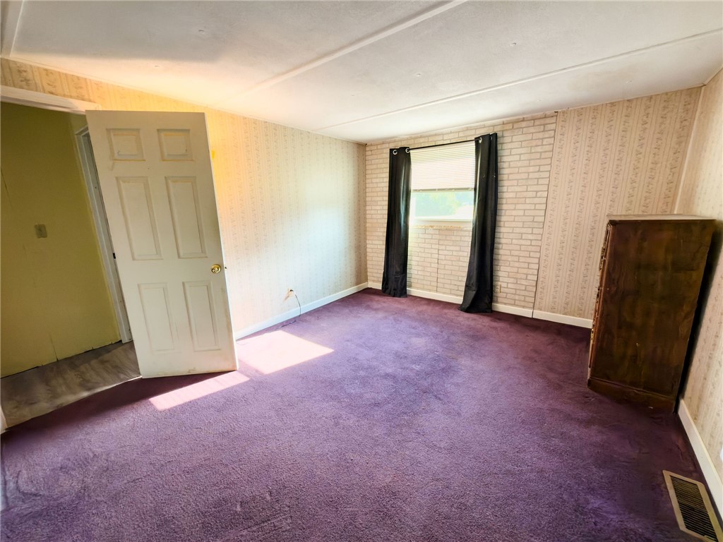 16669 Donna Drive Property Photo 9