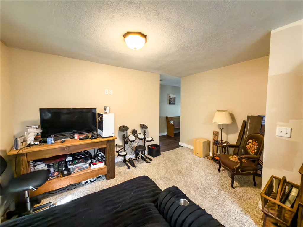 112 Valley Road Property Photo 18