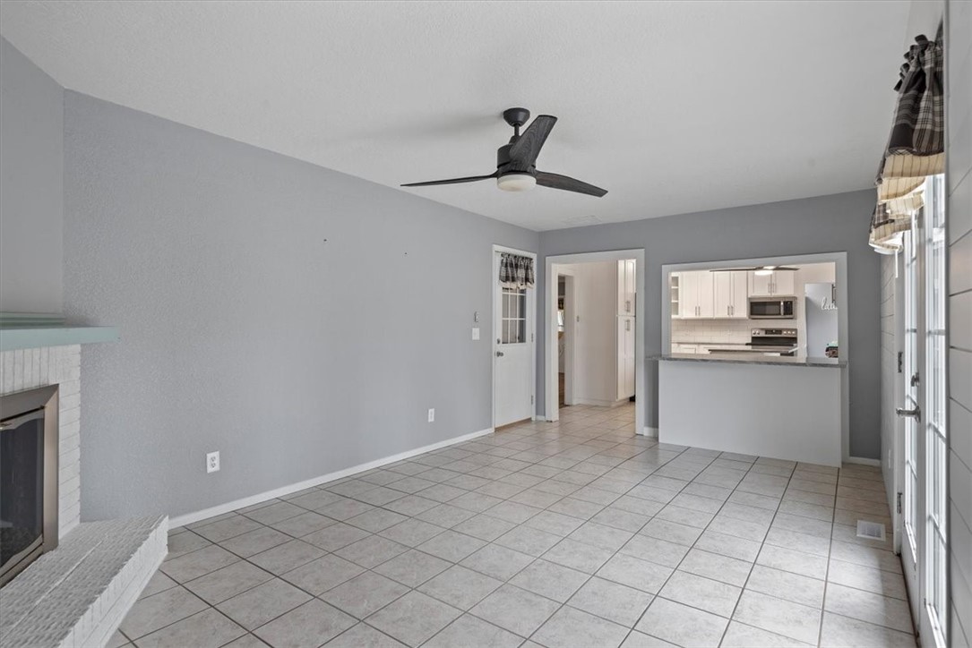 11 Cardinal Drive Property Photo 15