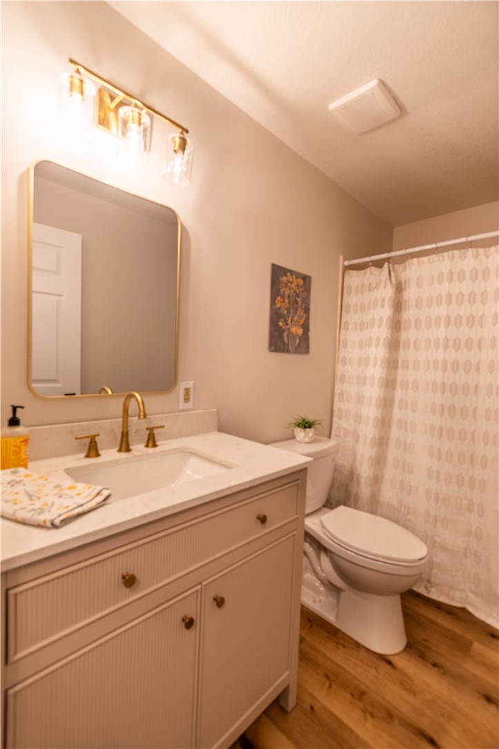 2115 N Sunnyside Road Property Photo 16