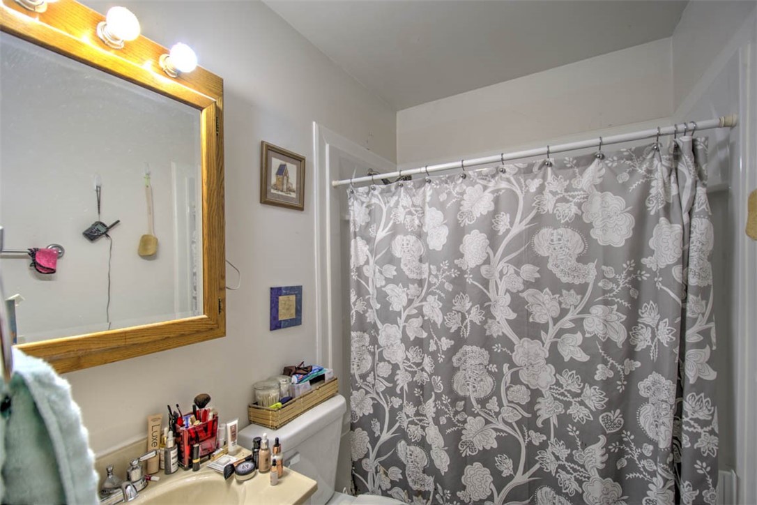 1418 W Cushing Street Property Photo 16
