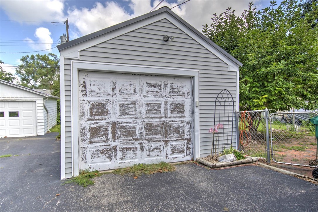 1418 W Cushing Street Property Photo 18