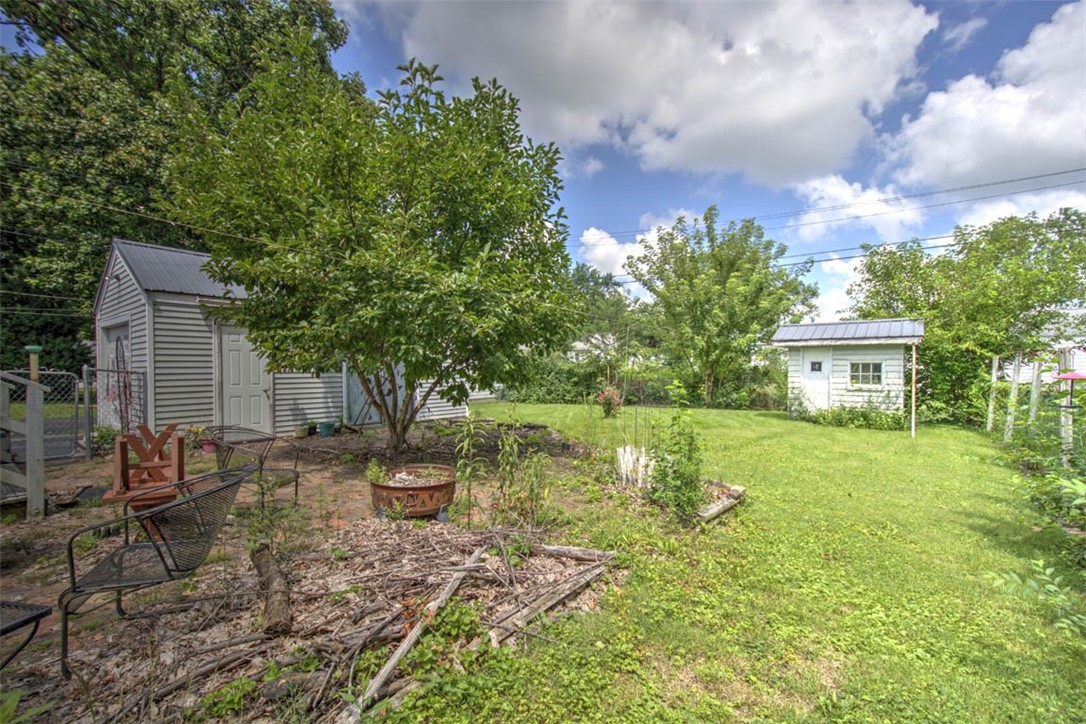 1418 W Cushing Street Property Photo 20