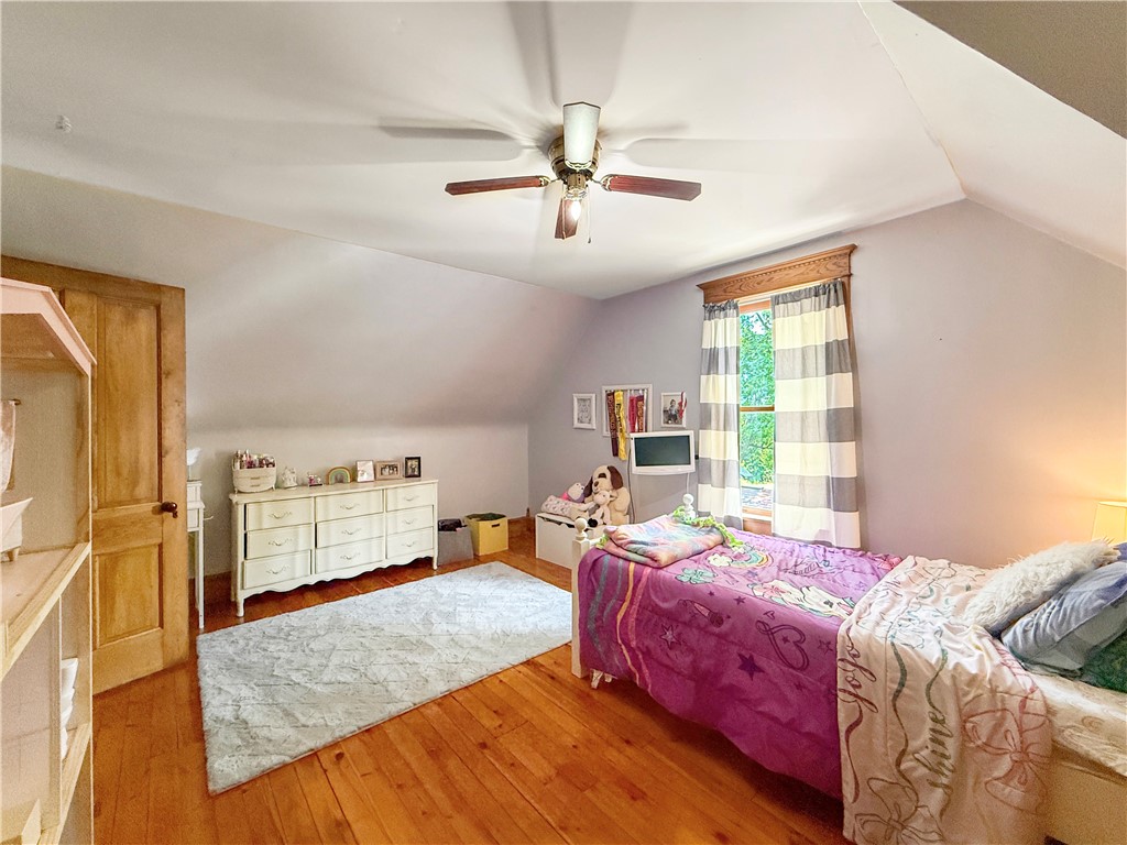305 S Division Street Property Photo 19