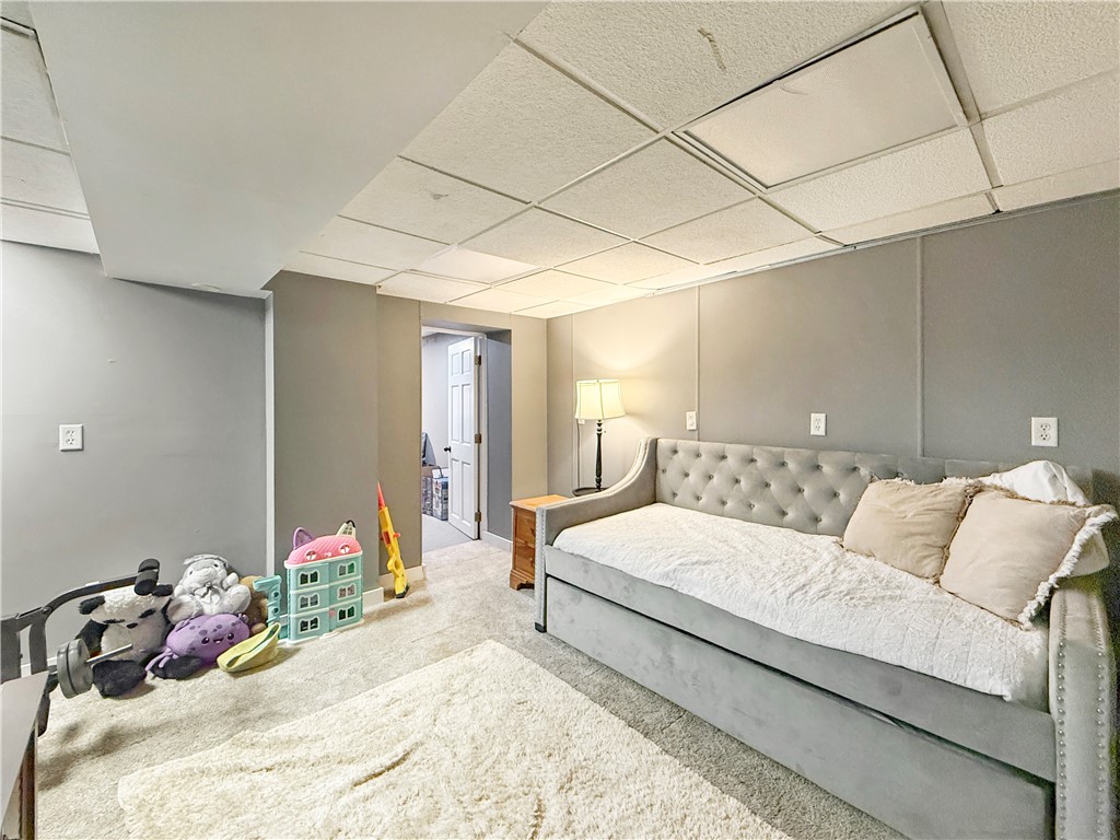 305 S Division Street Property Photo 20