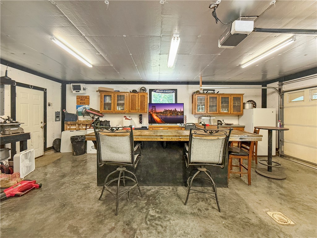 305 S Division Street Property Photo 25