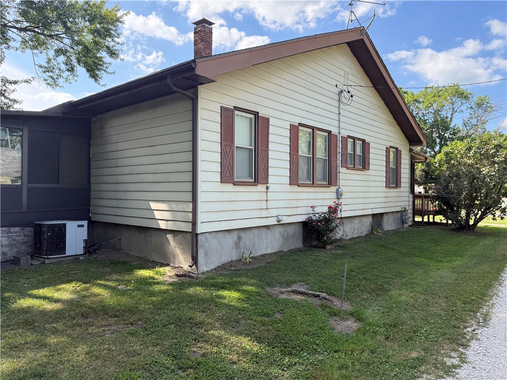 311 W 5th Street Property Photo 5