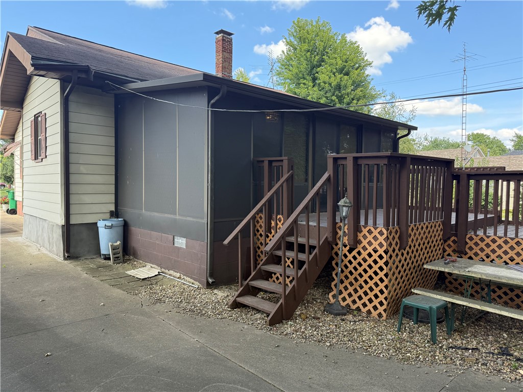 311 W 5th Street Property Photo 7