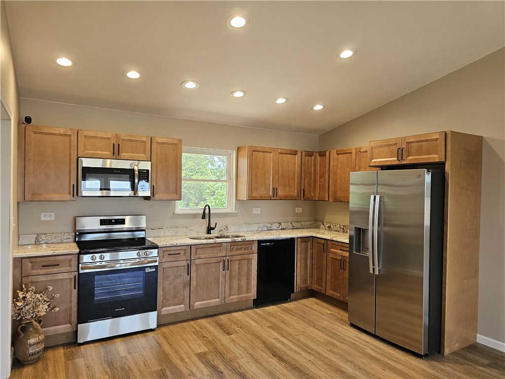 193 County Road 1600 East Property Photo 6