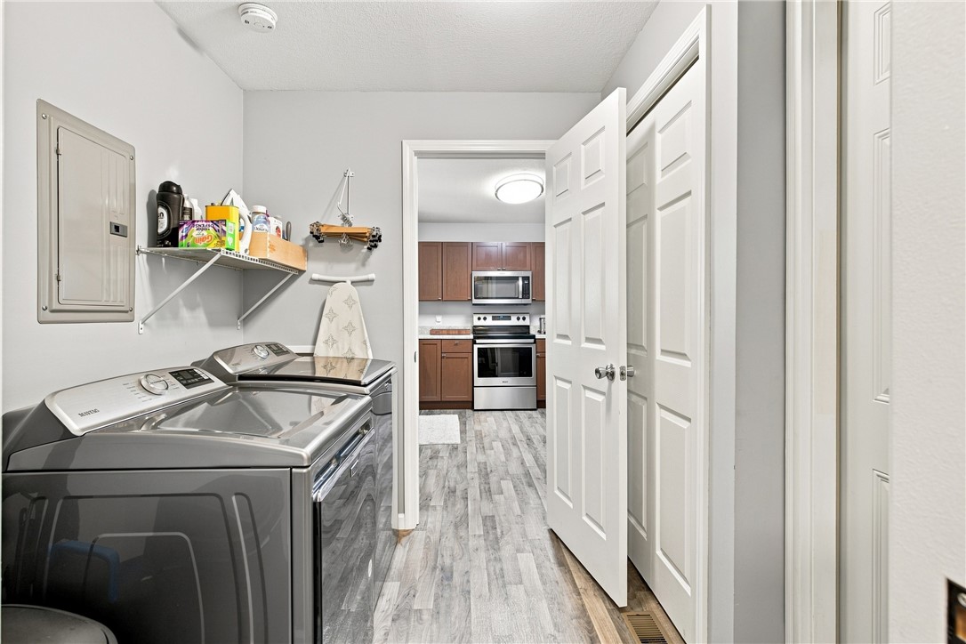 516 E Grove Avenue Property Photo 18