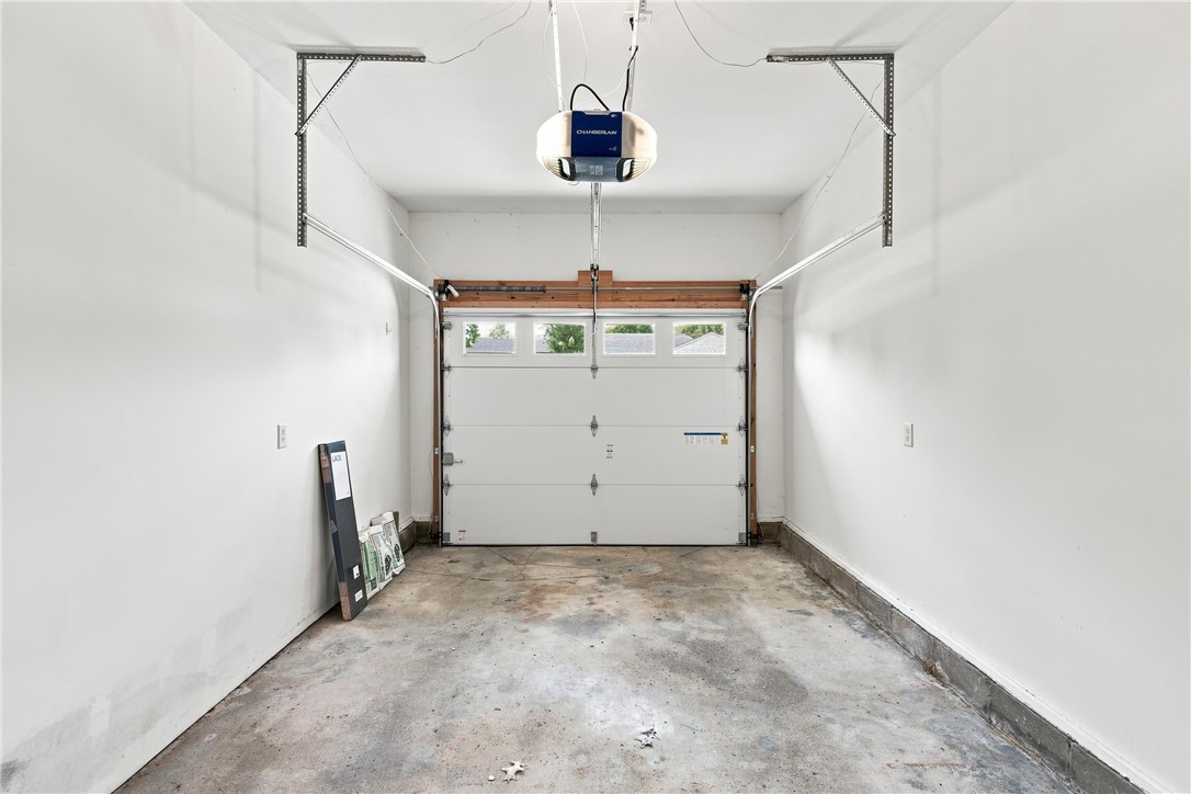 516 E Grove Avenue Property Photo 28