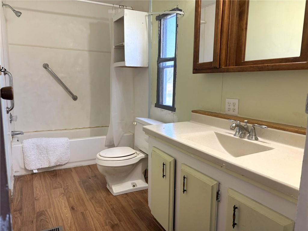 7676 N 1st Street Property Photo 14