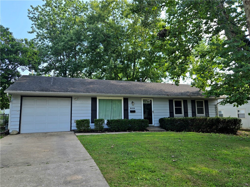 910 Hillside Drive Property Photo 1