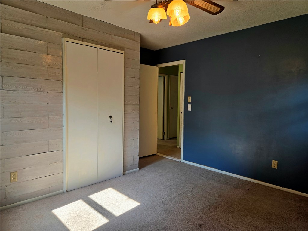 910 Hillside Drive Property Photo 13