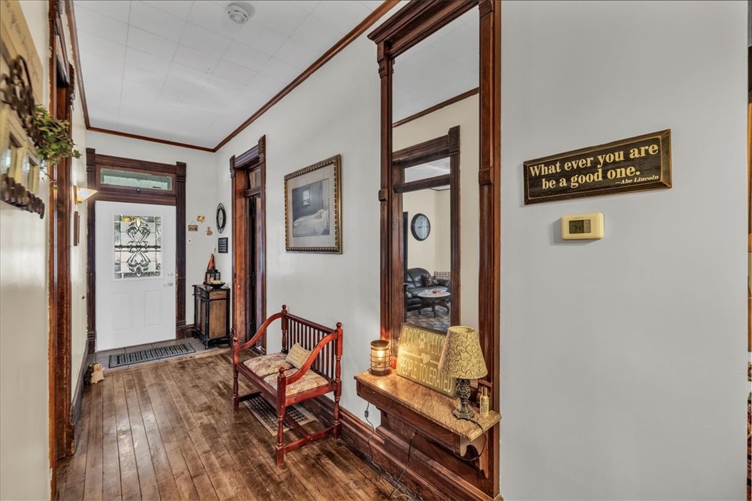 114 N Macon Street Property Photo 4