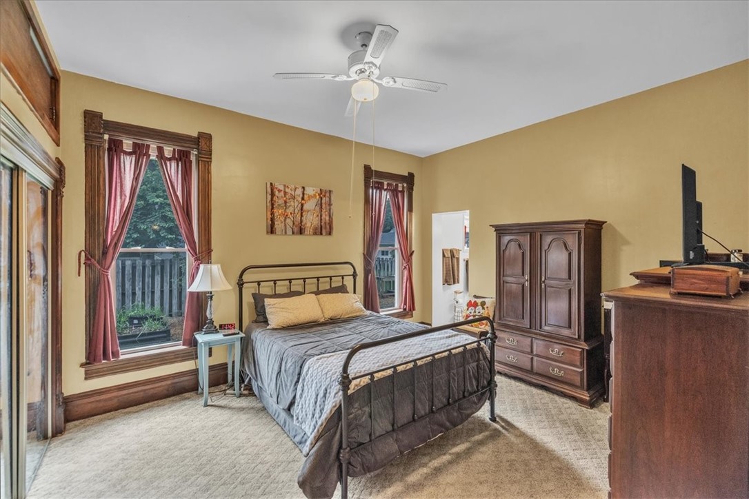 114 N Macon Street Property Photo 14