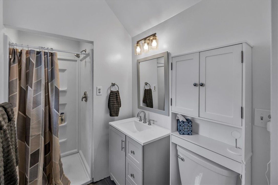 114 N Macon Street Property Photo 16