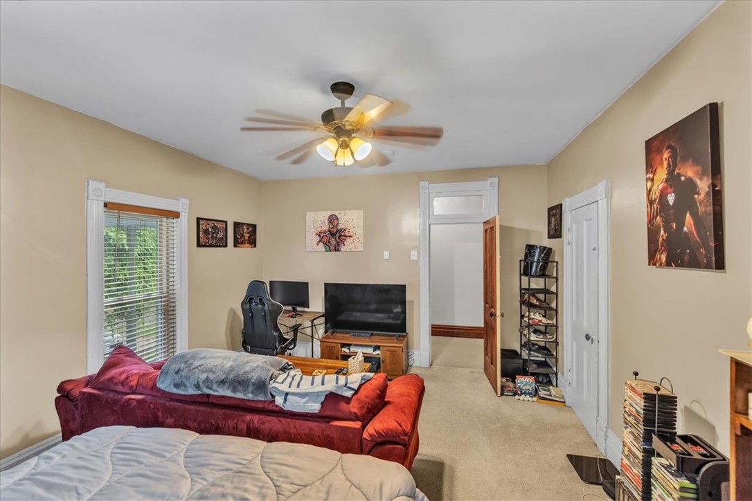 114 N Macon Street Property Photo 18