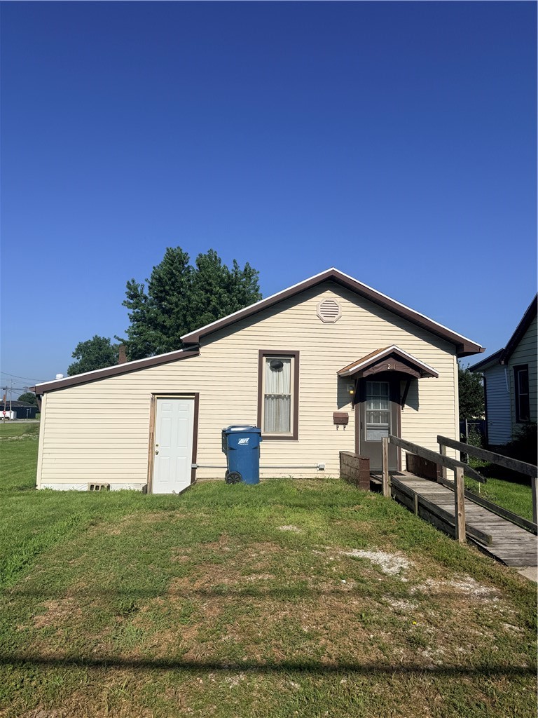 211 3rd Street Property Photo 1