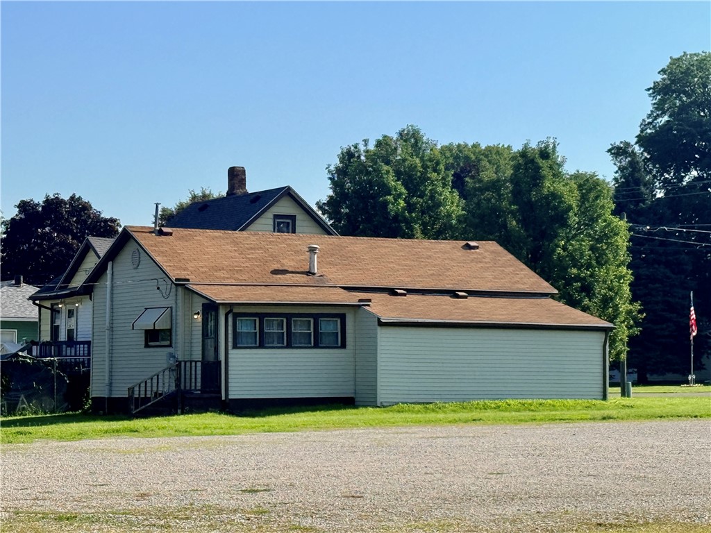 211 3rd Street Property Photo 3