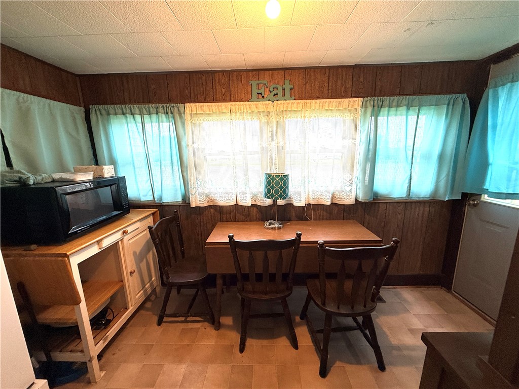 211 3rd Street Property Photo 5