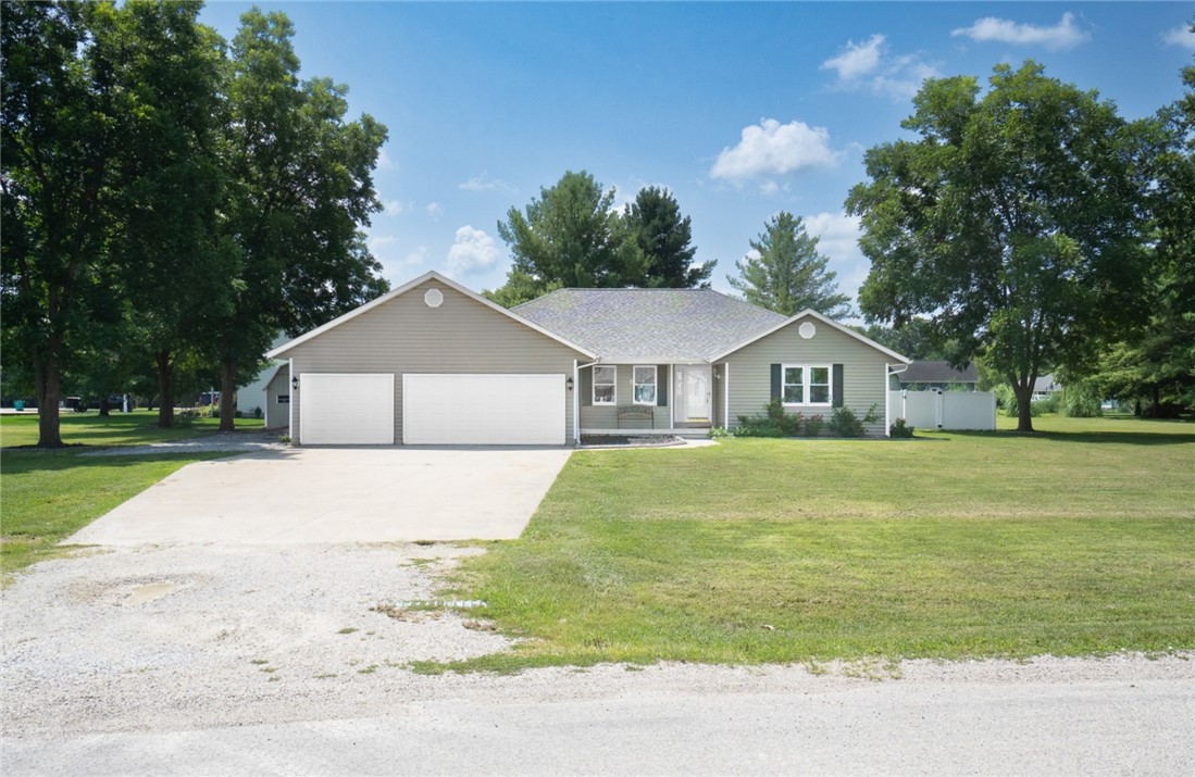 10337 E Kingwood Drive Property Photo 1