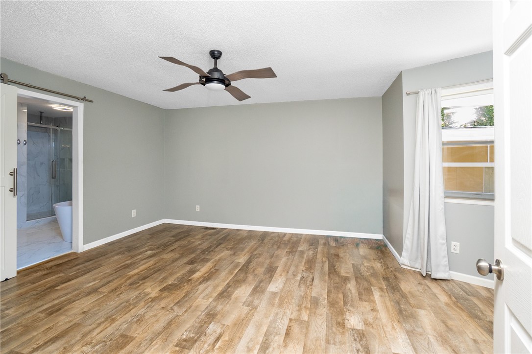10337 E Kingwood Drive Property Photo 16
