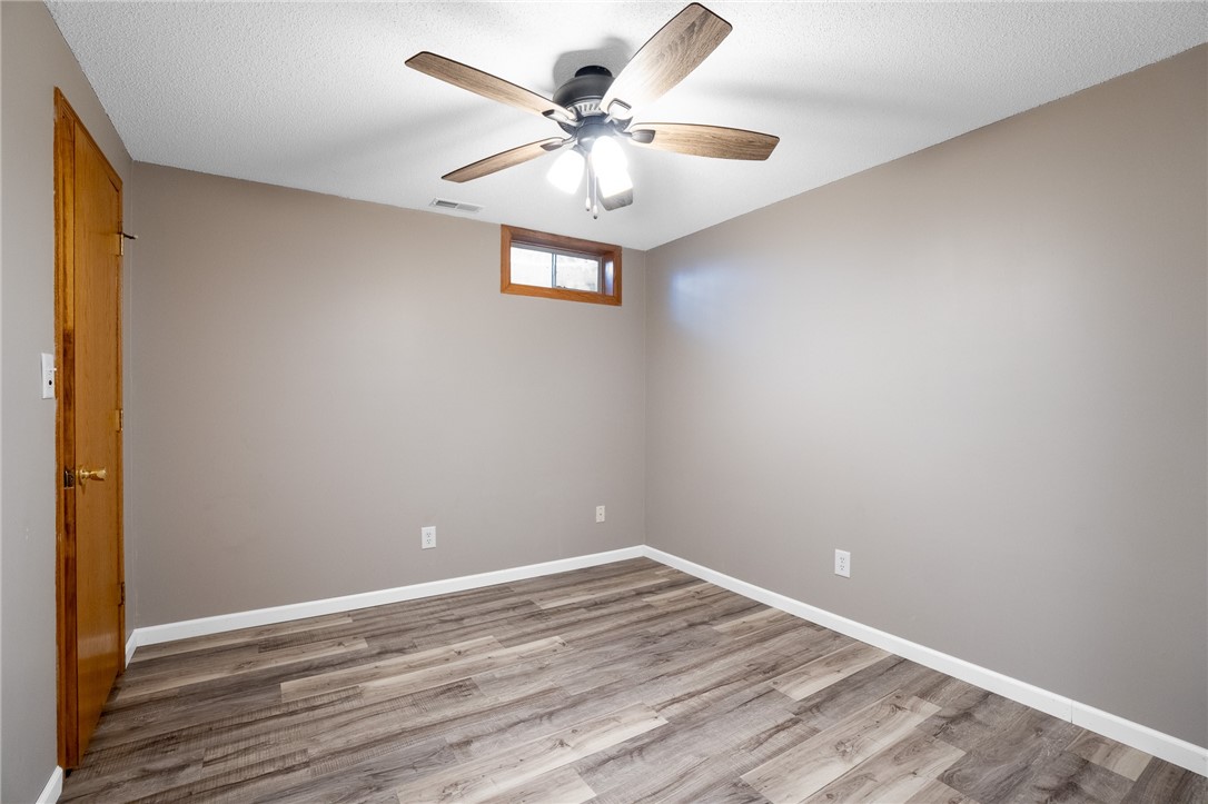 10337 E Kingwood Drive Property Photo 35